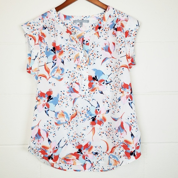 Daniel Rainn Tops - Daniel Rainn Split Neck Blouse